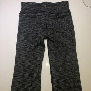 Athleta Cropped Leggings
